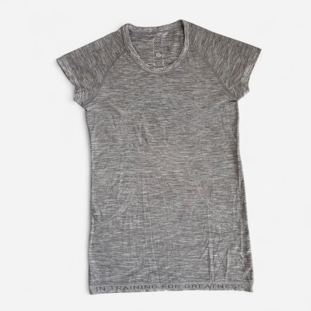 Lululemon Women's Grey T-shirt